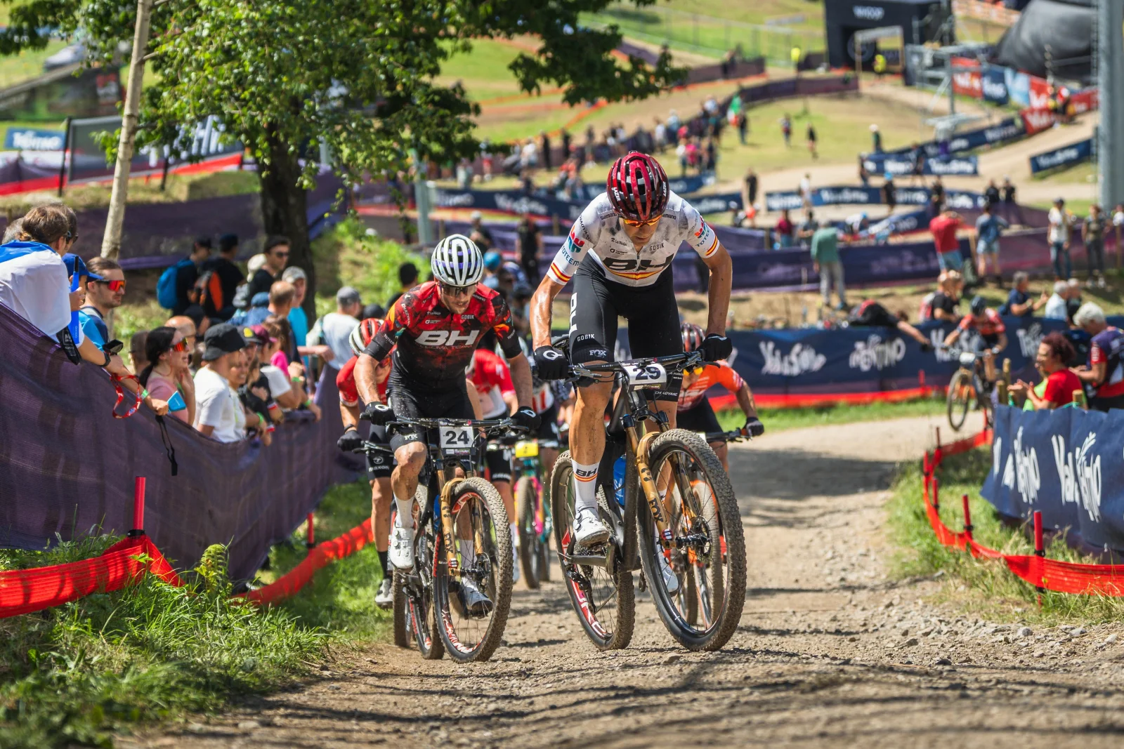 Jofre Cullell y David Valero demuestran su forma con la mejor Copa del Mundo de la temporada para el BH Coloma Team