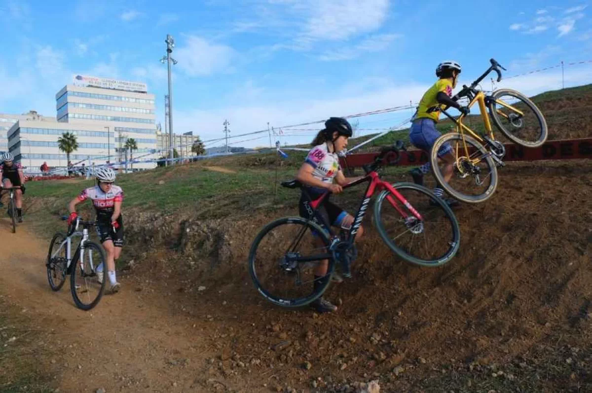 Jofre Cullell y Jordina Muntadas más líderes de la Copa Catalana CX tras Sant Joan Despí