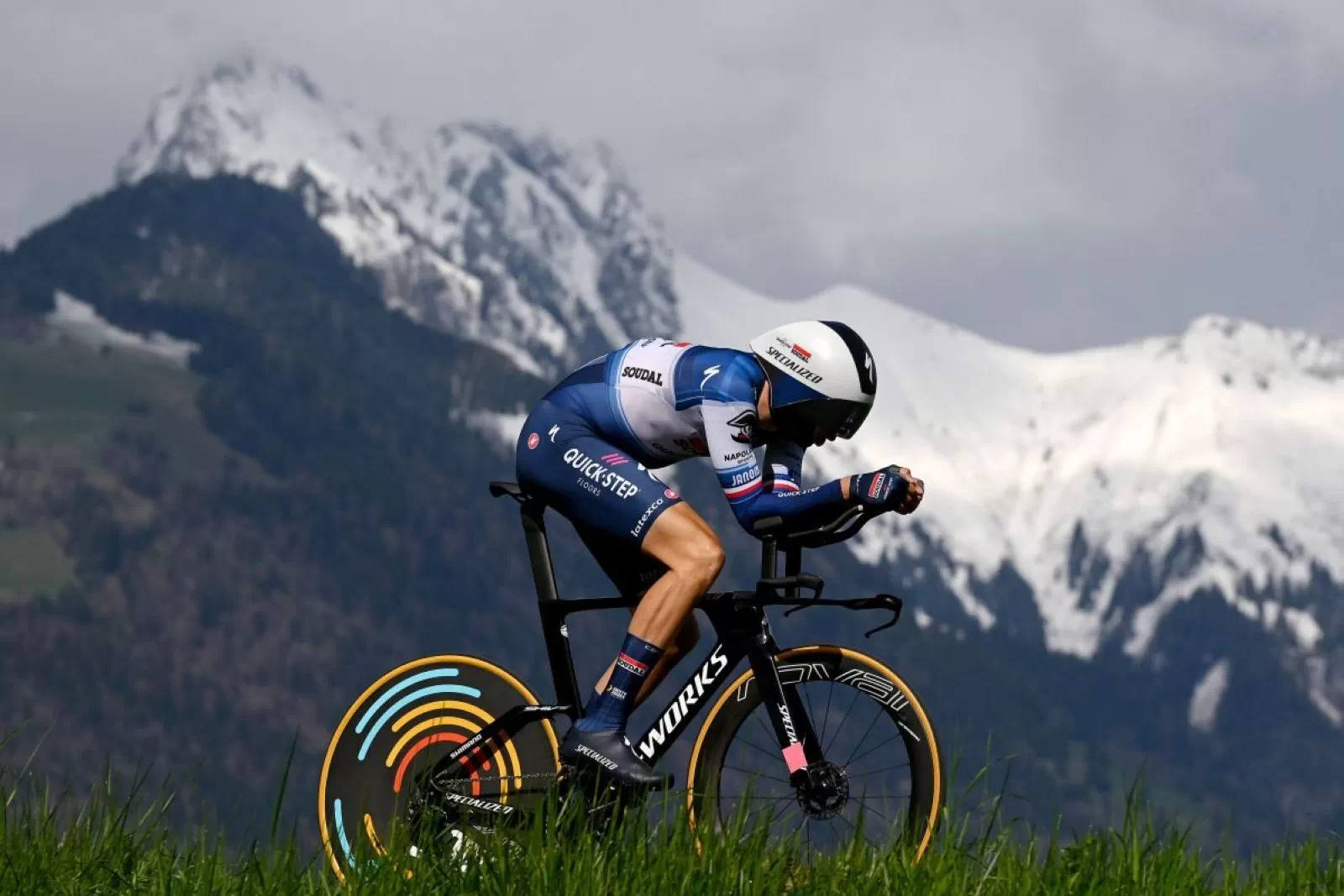 Josef Cerny se lleva la prólogo del Tour de Romandía y es el primer líder