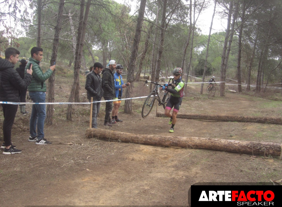 Juan Andrés Oria e Isabel Borrero, vencedores del Ciclocross Villa de La Redondela