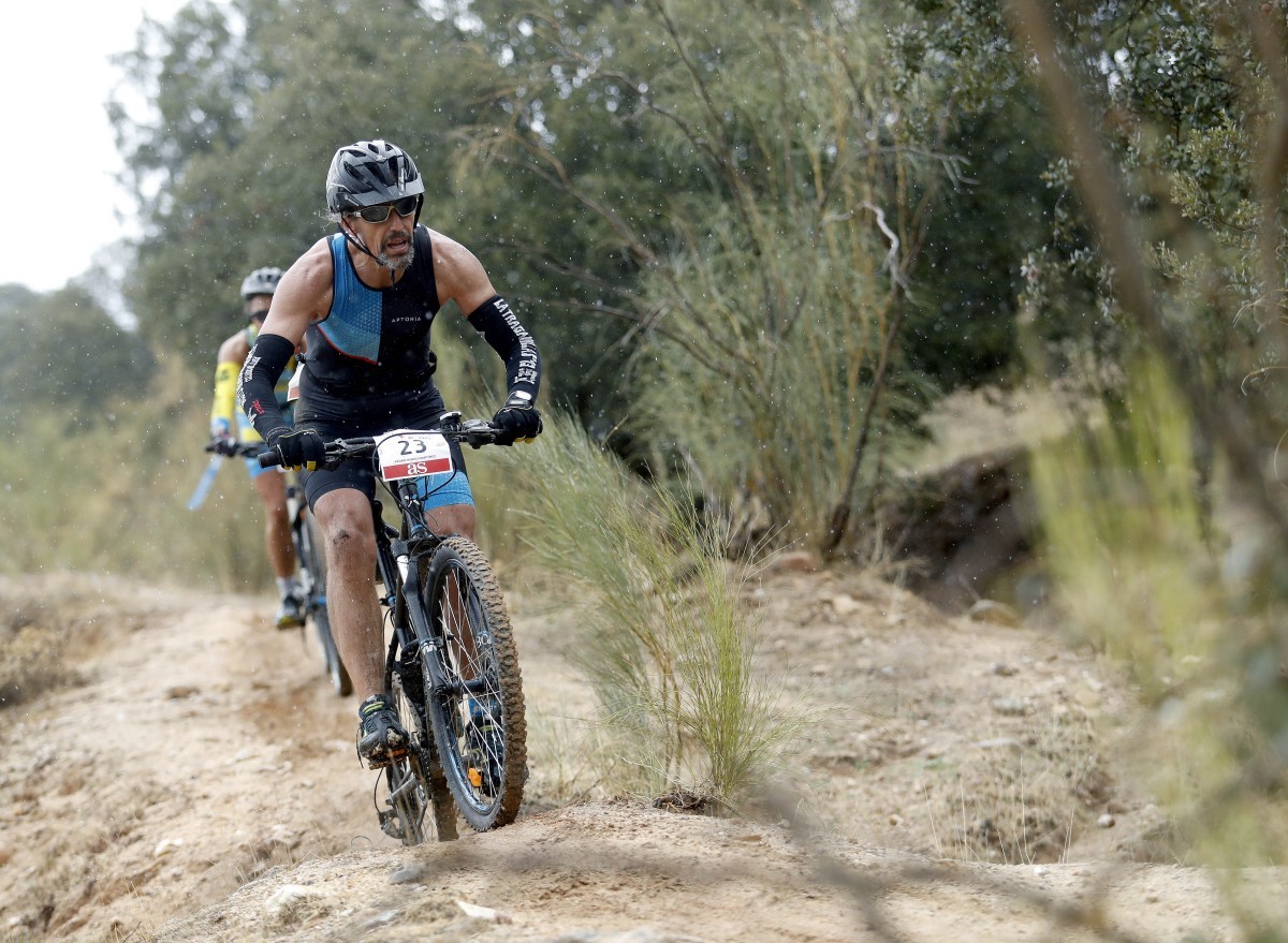 Julián Adrada y Beatriz Molina vencieron el Du Cross de Aldea 