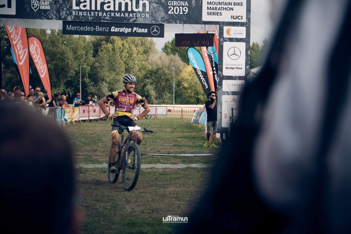 Julian Schelb y Blaza Pinteric triunfan en una espectacular edición de La Tramun