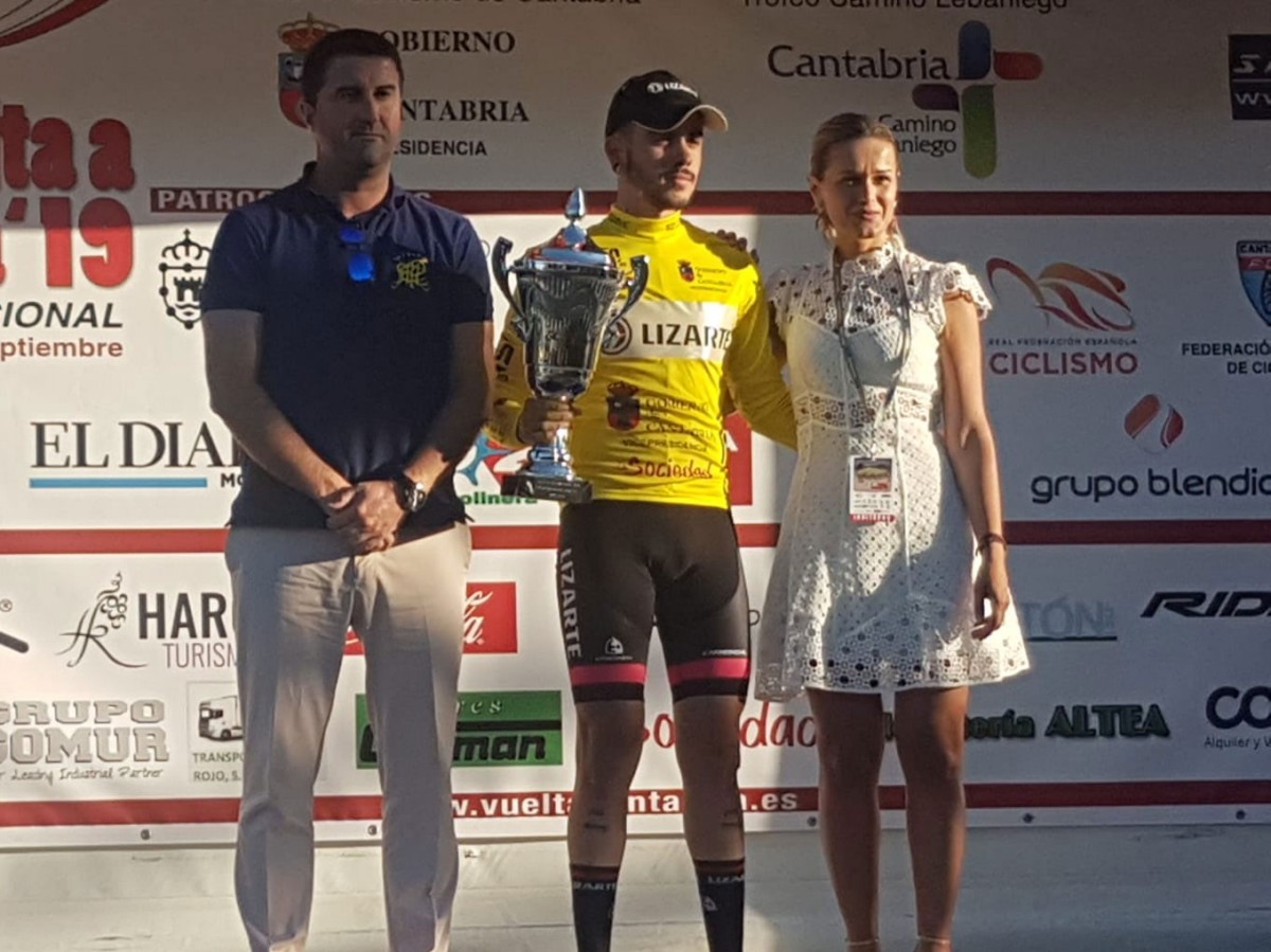 Kiko Galván continúa líder en la Vuelta a Cantabria