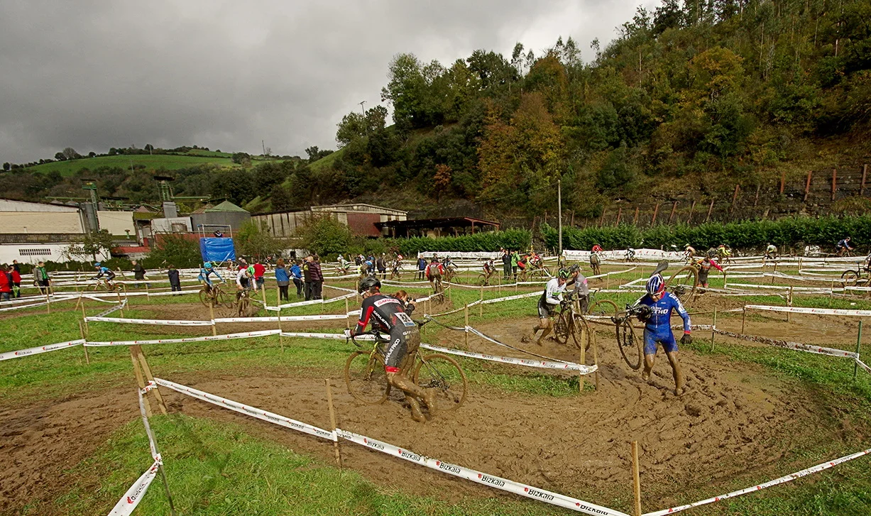 La Copa de España de Ciclocross tendrá su cuarta cita en Karrantza este domingo 10 de noviembre