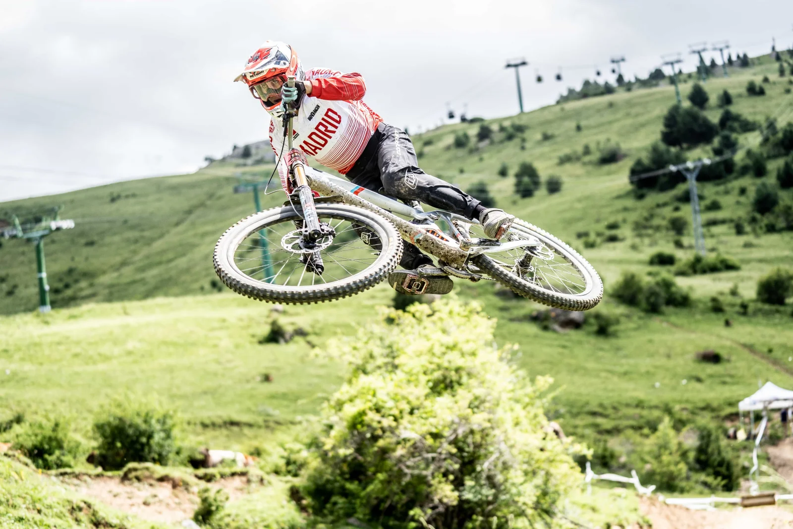 La Copa de Europa de descenso más internacional llega a Panticosa Bike Park