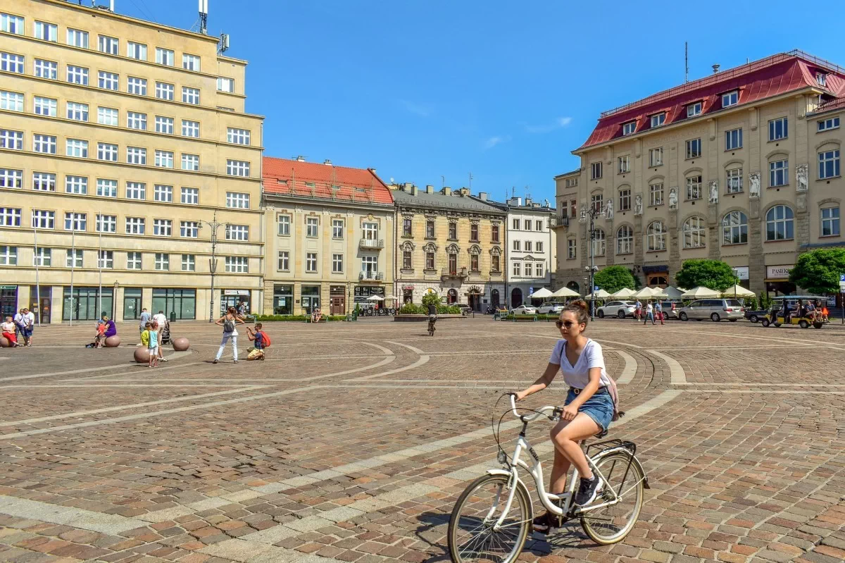 La Federación de ciclistas europeos pide cambios en las ciudades para combatir el Covid 19