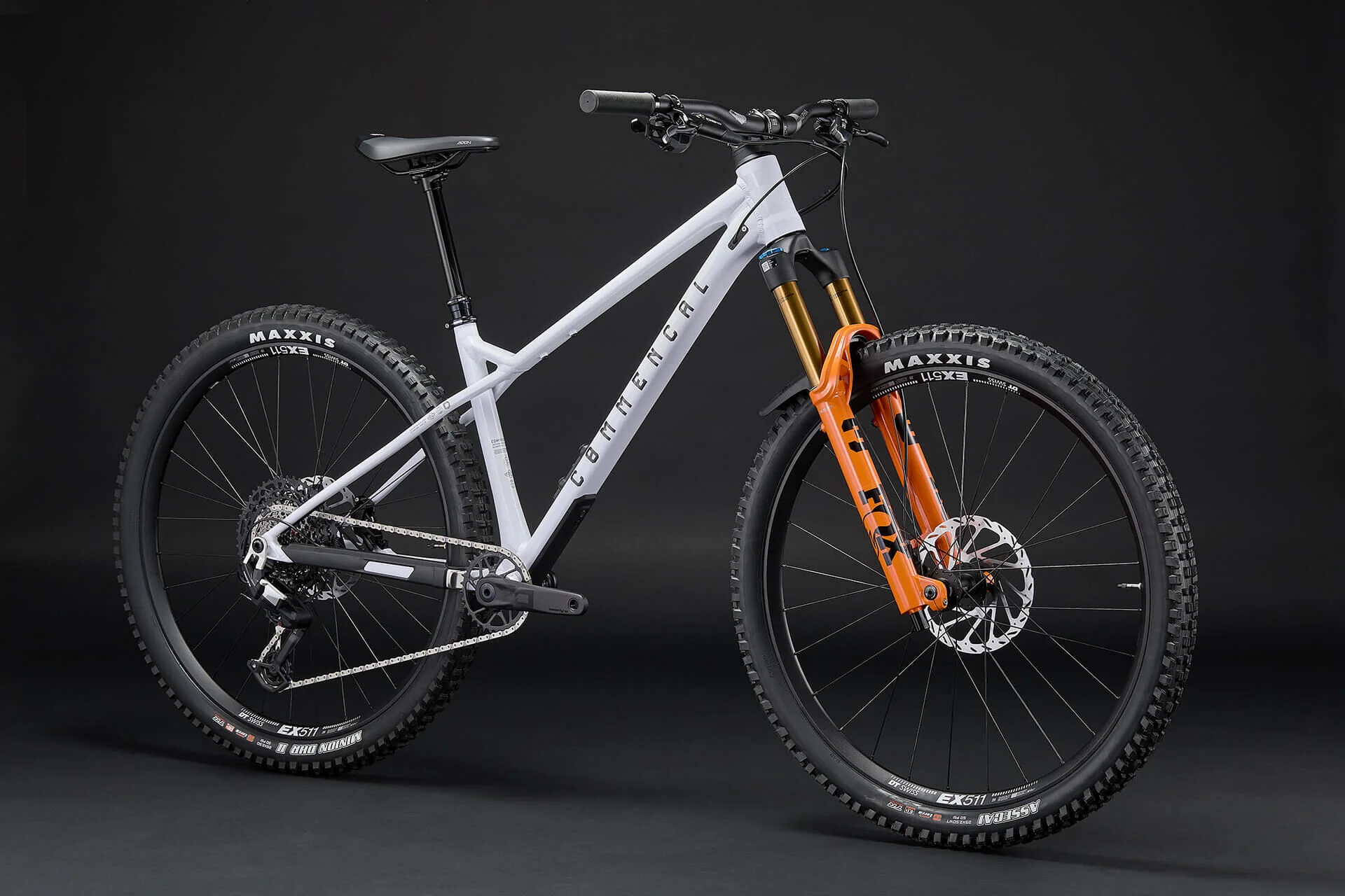 La META HT V3 de Commencal ofrece mayor comodidad para conectar con los senderos como nunca antes