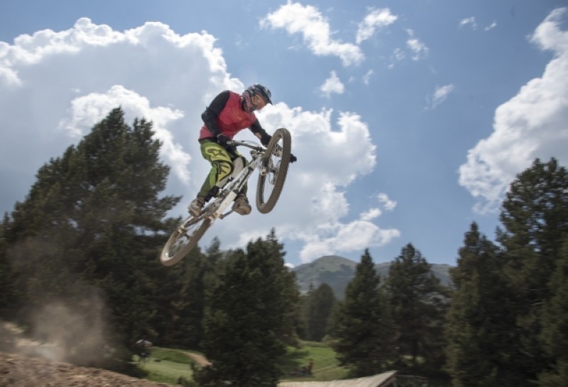 La Molina Bike Park celebra el alargamiento de temporada 