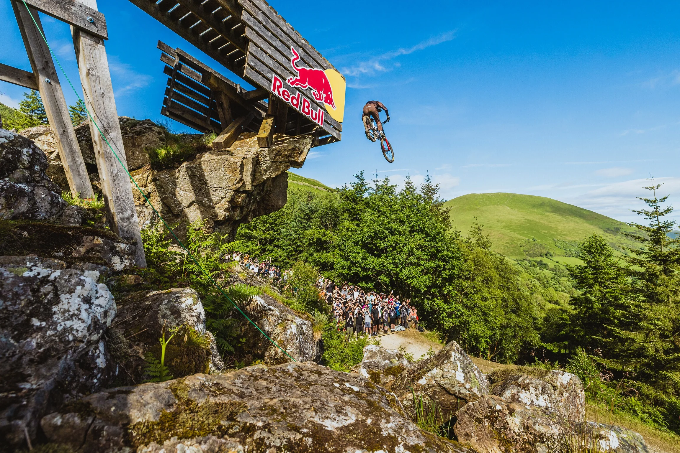 La segunda edición de Red Bull Hardline 2025 se prepara para un enfrentamiento épico