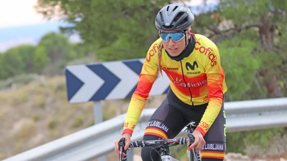 La Selección Española femenina de ciclismo en carretera se prepara en Sierra Nevada para Tokio 2020