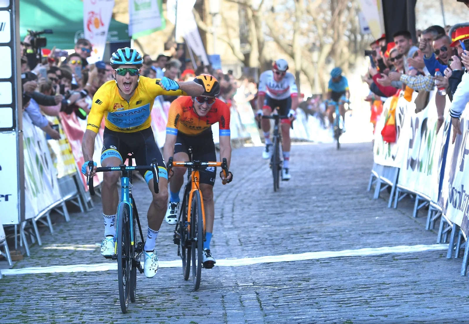 La Vuelta a Andalucía se reanudará hoy viernes para concluir el domingo