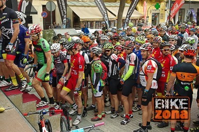 La Vuelta a Ibiza BTT más solidaria en 2016