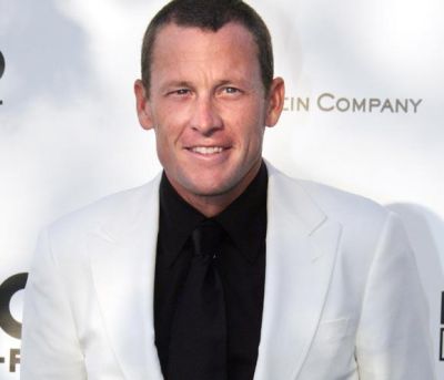 La UCI no cree las acusaciones de Hamilton a Armstrong