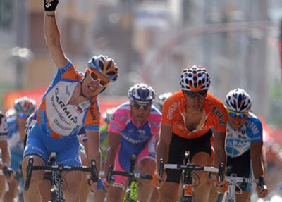 La Vuelta: Fernández de Larrea ronda la victoria