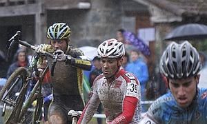Larrinaga entierra sus fantasmas y vence en Ramales Larrinaga entierra sus fantasmas y vence en Ramales