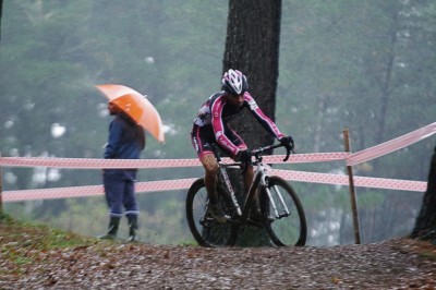 Larrinaga logra un nuevo podio en la Copa Federación de CX