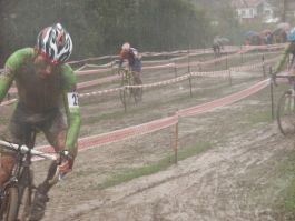 Javi Ruiz de Larrinaga suma en Karrantza su tercera victoria