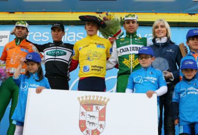 Lechuga (Andalucía Cajasur) primer líder en Álava