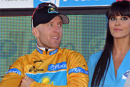 Moncoutie se lleva la etapa y Leipheimer, líder
