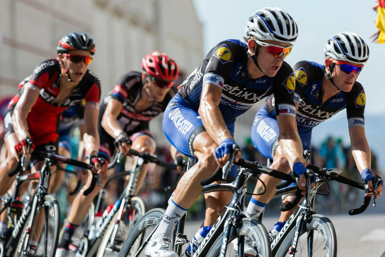 Lo mejor del ciclismo 2025 y los eventos que cerrarán el año con emoción