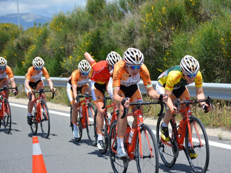 Lointek Team preparado para la semana grande del ciclismo femenino