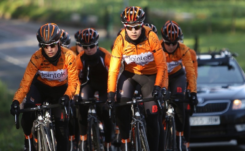 Lointek Team rumbo al Giro Rosa con un equipo joven y equilibrado