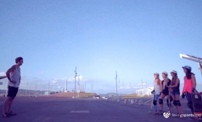 Bicicleta contra patinadoras. El nuevo reto de Josef Ajram