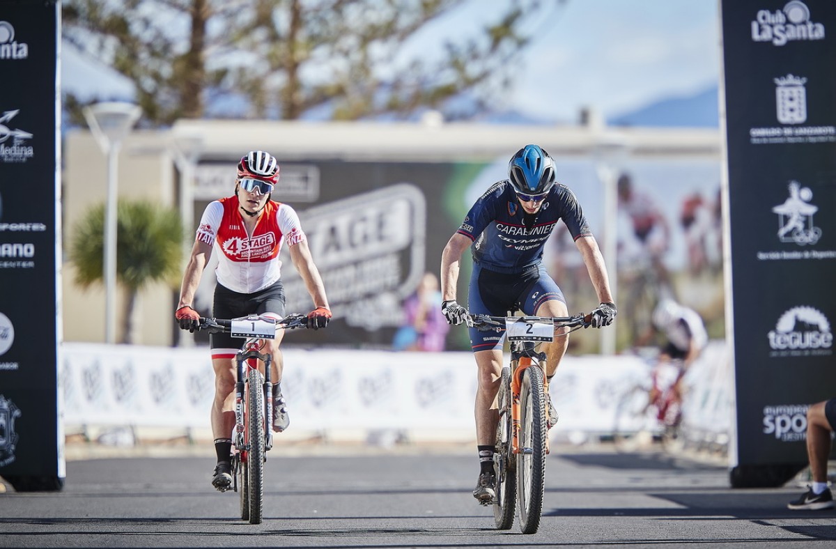 Luca Braidot y Caroline Bohé ganan la segunda etapa de la 4 Stage MTB Race Lanzarote Luca Braidot y Caroline Bohé ganan la segunda etapa de la 4 Stage MTB Race Lanzarote