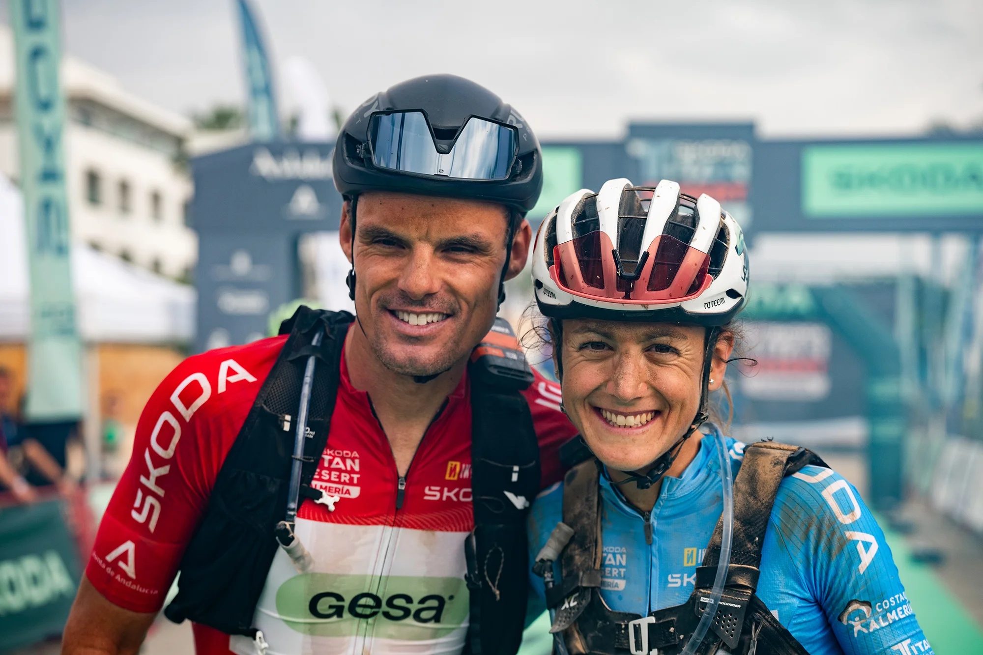 Luis León Sánchez y Natalia Fischer se hacen un año más con la Skoda Titan Desert Almería 2026