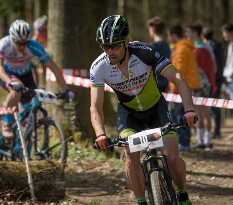 Mala suerte para Hermida en la Copa del Mundo de MTB