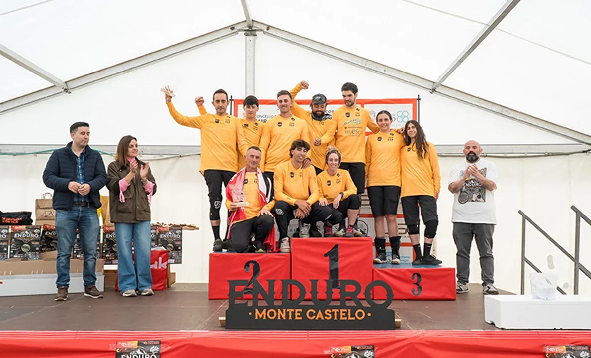 Marco Veiga y Cristina Menéndez se hacen con la victoria de la Copa de España de Enduro en Burela