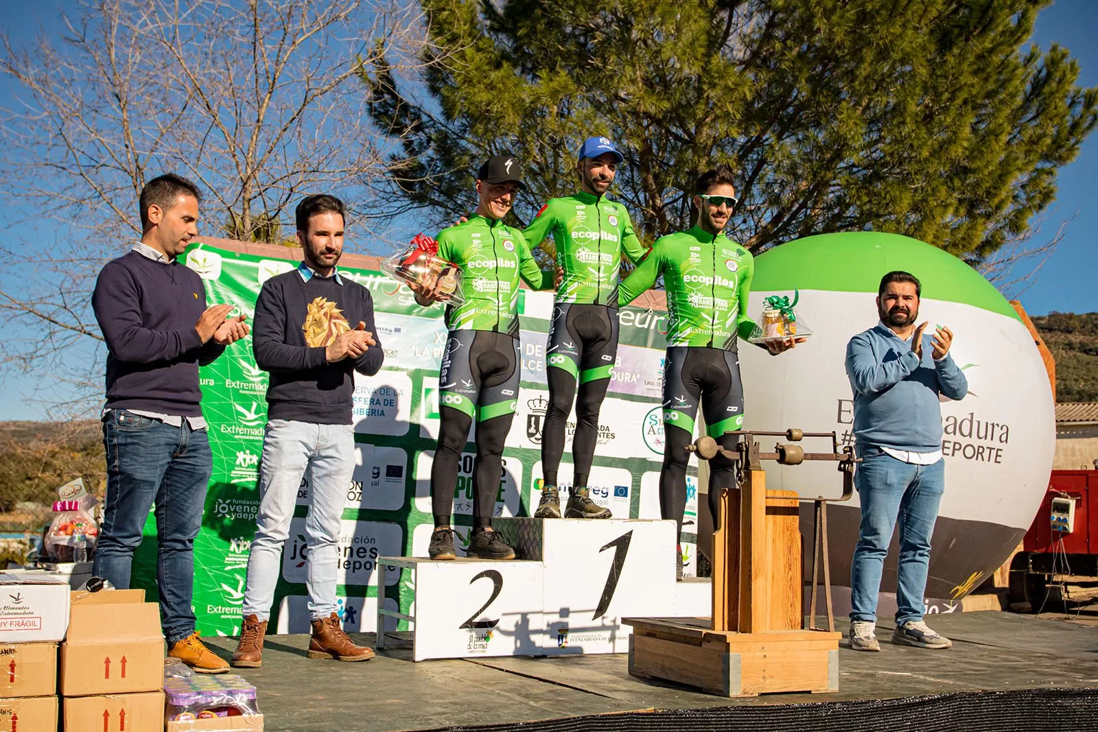 Marcos García y María Murillo ganadores de la  Maratón de la Miel