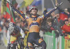 Marianne gana el Mundial de Ciclocross con Q-Rings