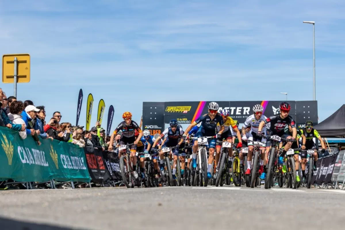 Mario Costa y Estibaliz Sagardoy triunfan en el Superprestigio Faster MTB de Caparroso