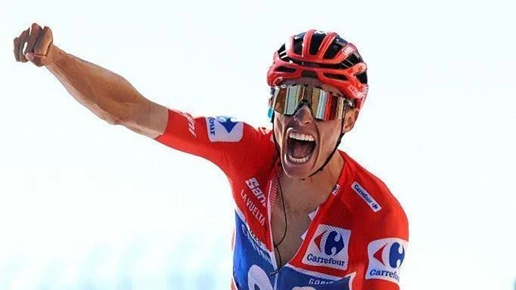 Mas refuerza el liderato tras ganar en Aitana