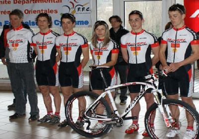 Presentación del equipo Massi-Pyrénées de Mountainbike
