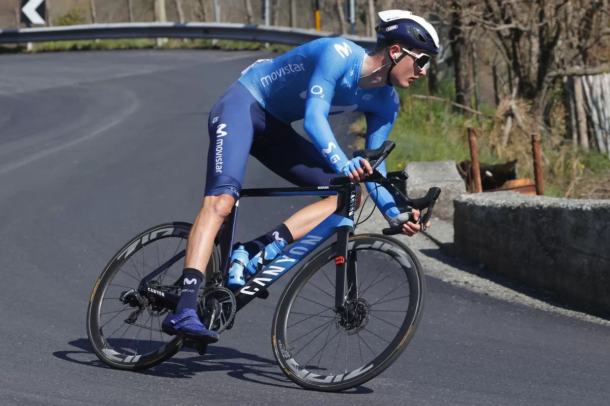 Mathias Norsgaard y Sergio Samitier renuevan por Movistar Team