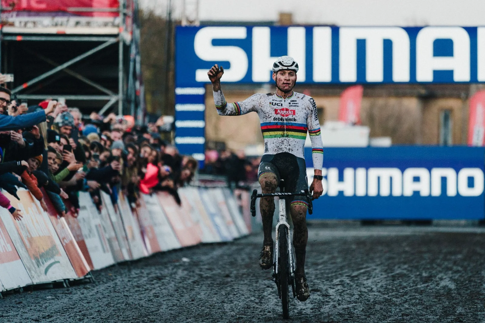 Mathieu Van der Poel, Wout van Aert y Tom Pidcock estarán en la Copa del Mundo de Ciclocross UCI Benidorm Costa Blanca