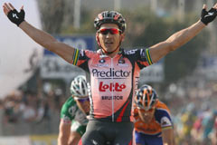 McEwen bate a Freire en el estreno de la Tirreno Adriático McEwen bate a Freire en el estreno de la Tirreno Adriático