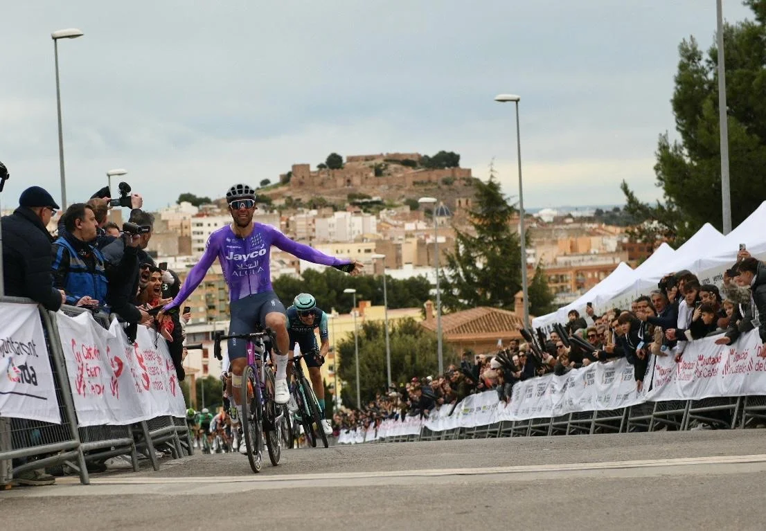 Michael Matthews repite victoria en un espectacular Gran Premio Castellón - Ruta de la Cerámica