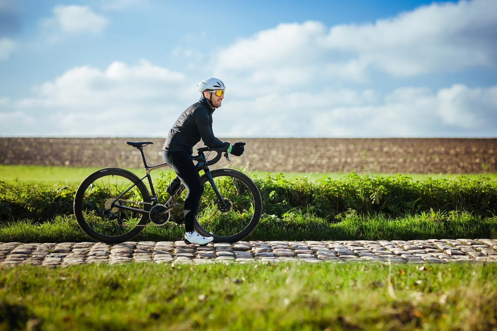 Michelin amplía sus gamas de carretera con los neumáticos MICHELIN Lithion 4 y MICHELIN Power Protection TLR