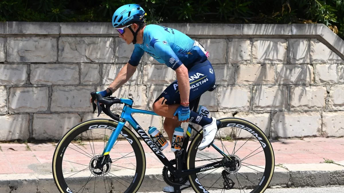 Miguel Ángel López abandona el Giro de Italia tras la cuarta etapa