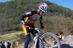 Mikel Rodriguez intratable en el comienzo del campeonato de Euskadi de Trialsin