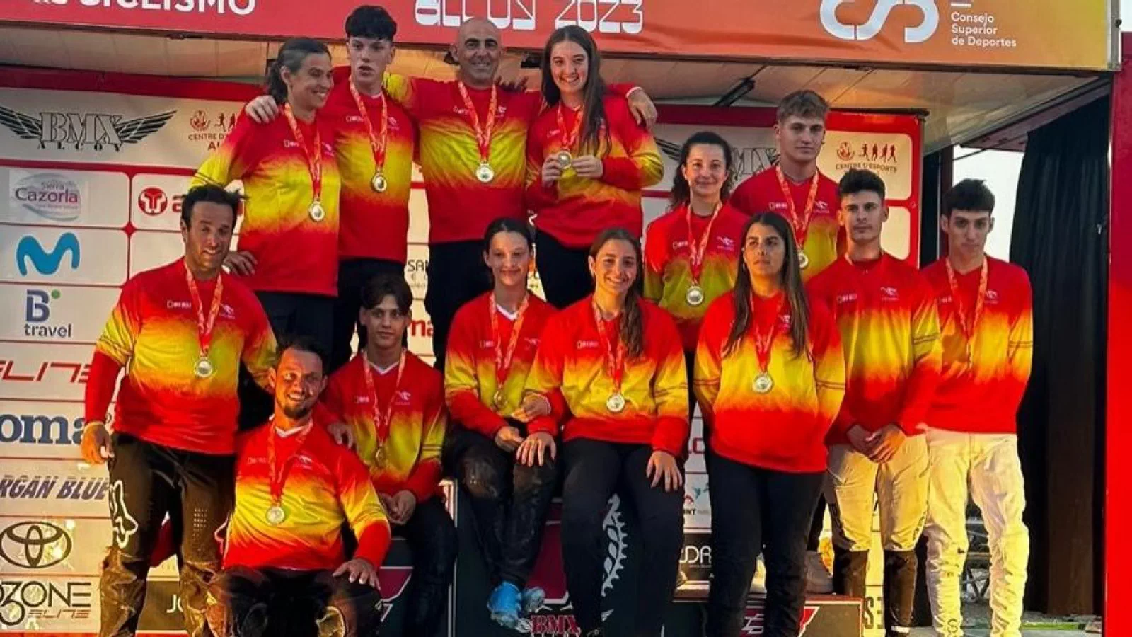 Miquel Hernández y Adriana Domínguez, campeones de España de BMX Racing en Alcoy