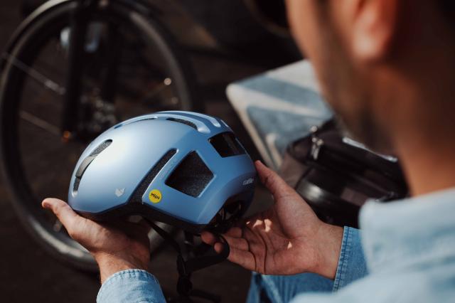 Catlike helm Kompact'o II Mips Black glans M