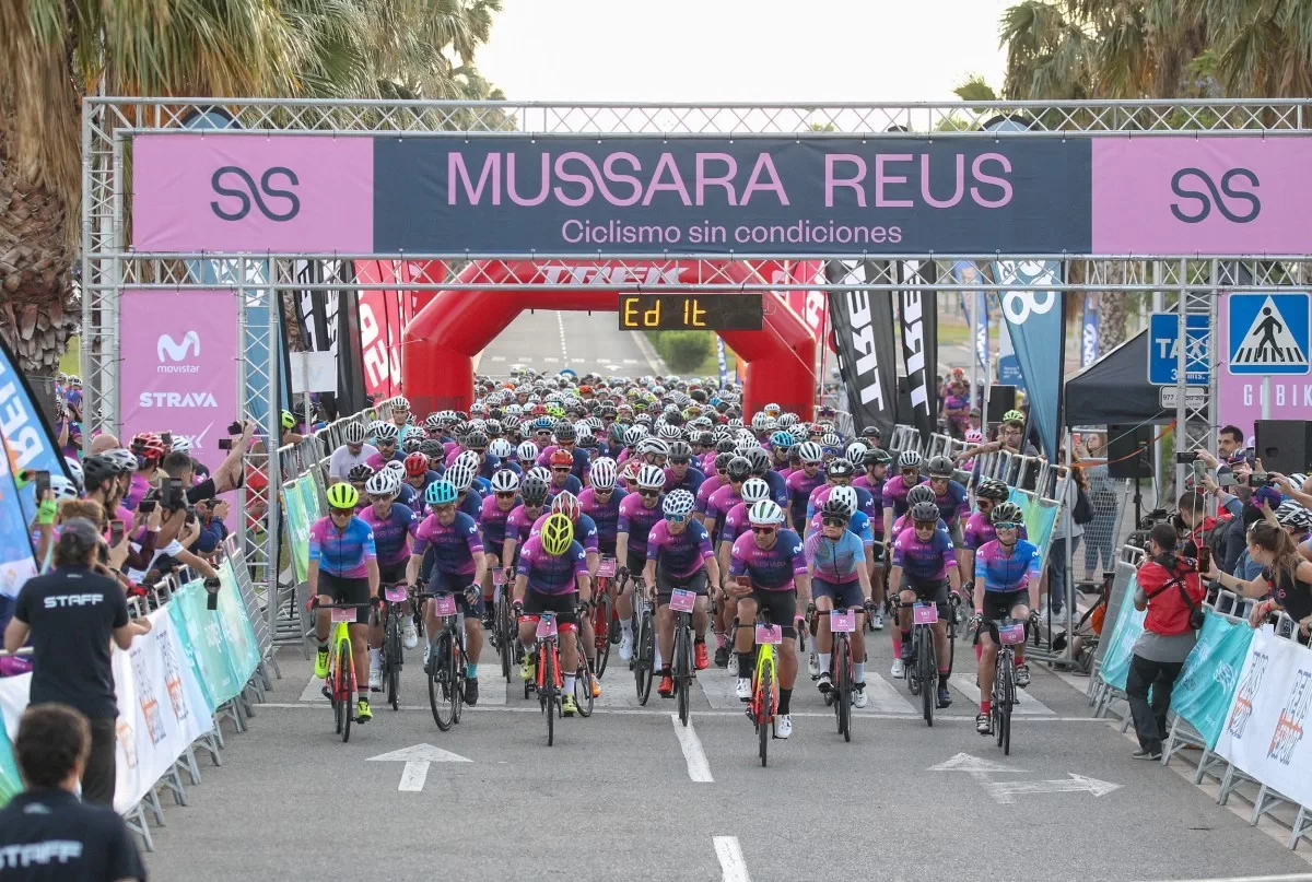 Mussara Reus tiñe de rosa las carreteras del Baix Camp y Priorat