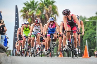 Más de 15.000 deportistas pasaron por las ŠKODA Triathlon Series