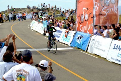 Nairo Quintana gana la etapa y se sitúa segundo en San Luis