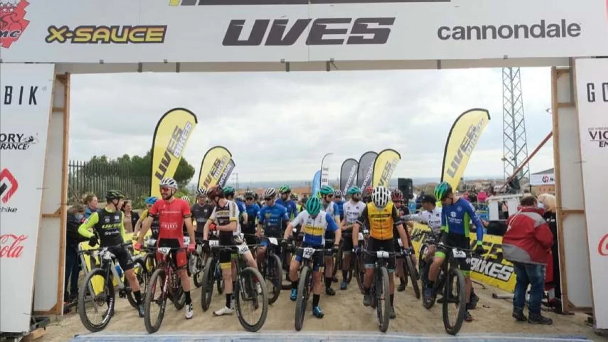 Norbert Nowik y Josefina Casadey dominan el segundo asalto de la Super Cup MTB XCO