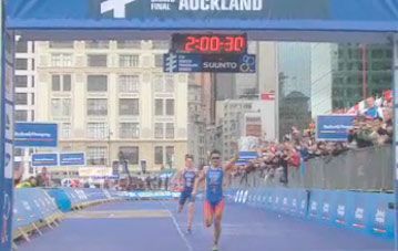 Vídeo: Un espectacular Javi Gómez Noya gana en Auckalnd